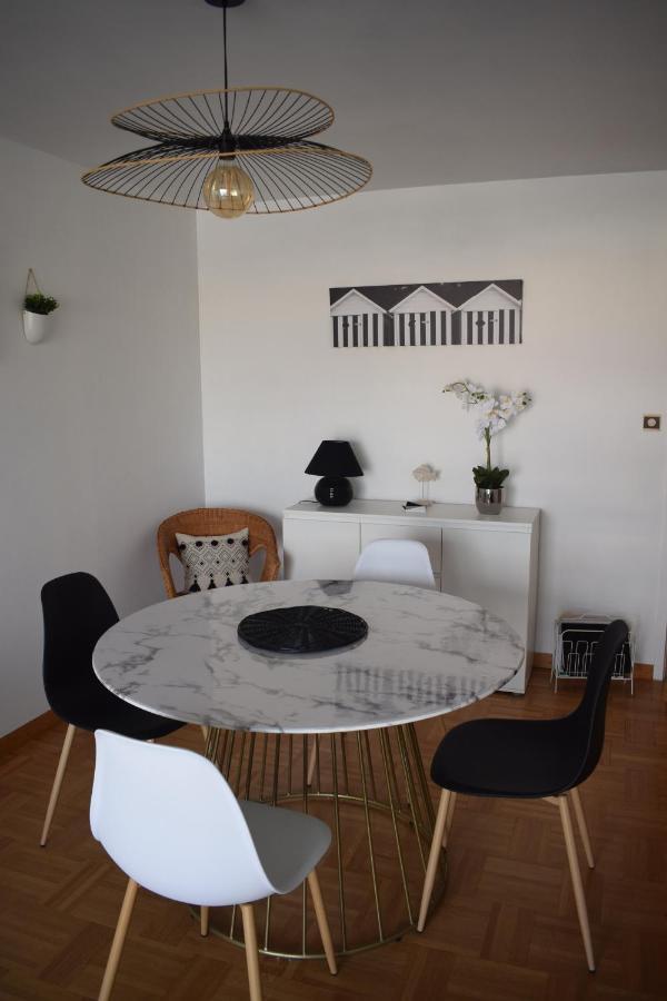 Cote Et Vie - Appartement Et Garage سانت جيل كروا دي فيي المظهر الخارجي الصورة